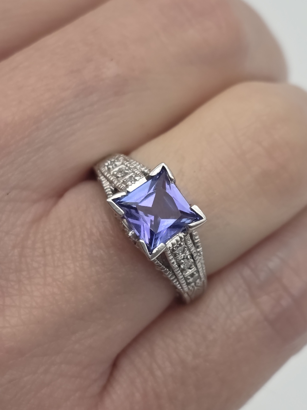 14K WHITE GOLD TANZANITE 6MM X 6MM NATURAL  Purple Square-Cut RING SIZE 5.5